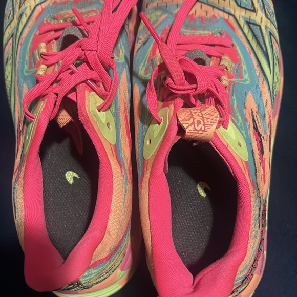 ASICS tri15 size 9 - Picture 2 of 4